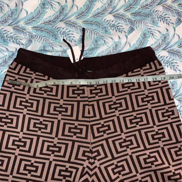 Cropped Sweater and Pant Set - Picture 8 of 9